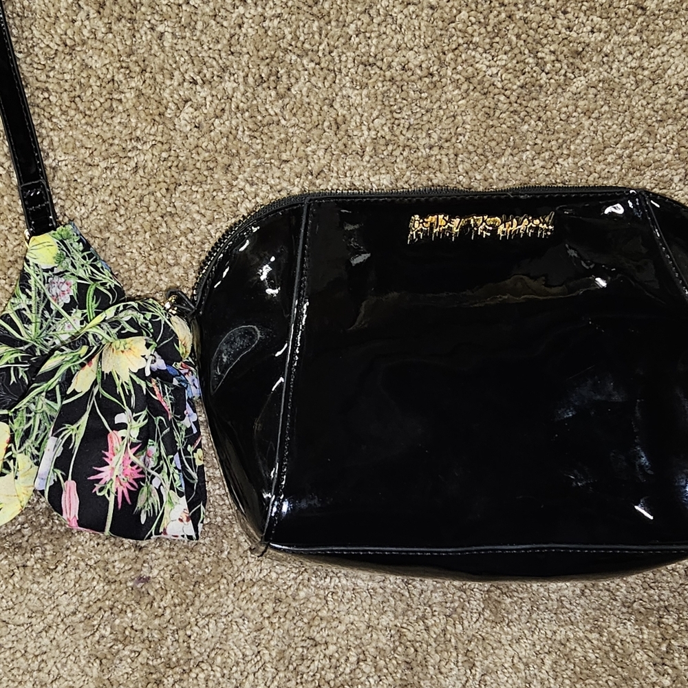 Betsey Johnson Xoanaya Black Faux Patent Leather with Scarf Crossbody Purse - Picture 3 of 5